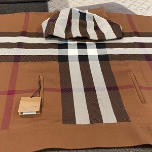 Burberry Birch Brown Check Cape